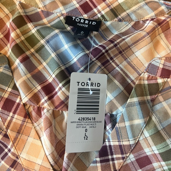 Torrid 1 Harper 3/4 Sleeve Blouse NWT - Picture 4 of 6